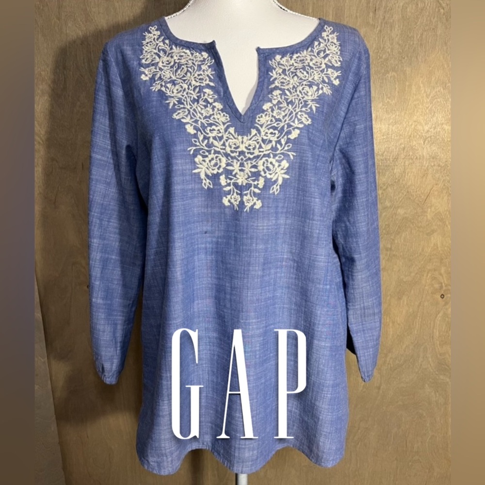 GAP Embroidered Tunic Chambray Blue and Cream M